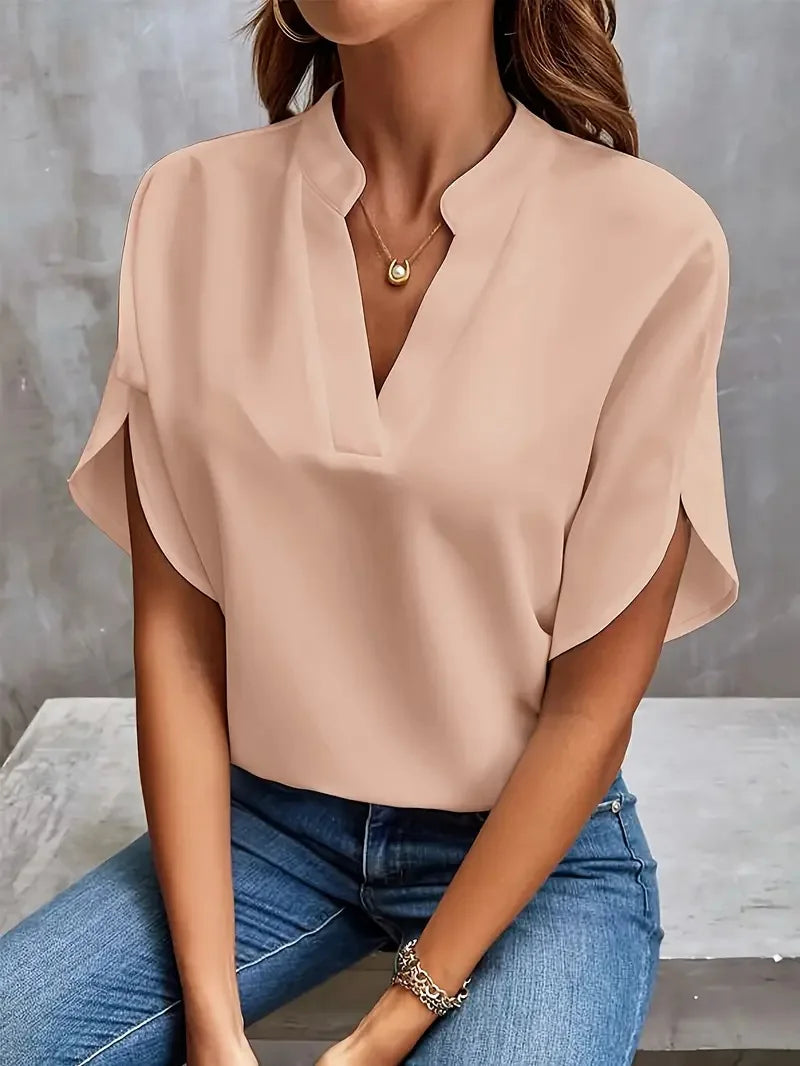 MAELINE | ELEGANT BLOUSE WITH V-NECKLINE
