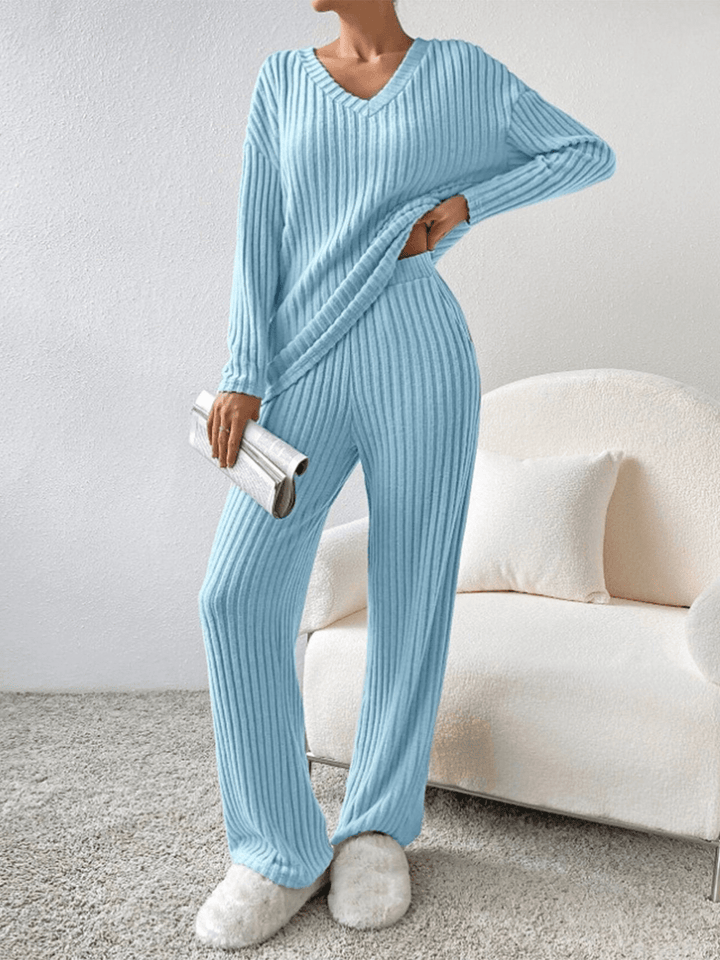 FENNA | COSY & COMFORTABLE TWO-PIECE SET