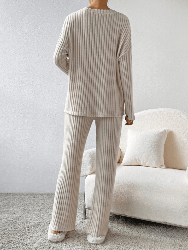 FENNA | COSY & COMFORTABLE TWO-PIECE SET