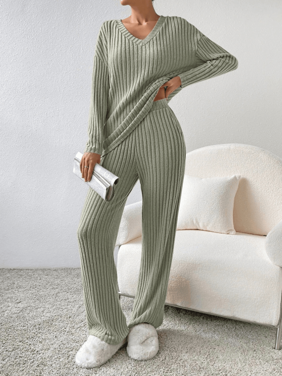 FENNA | COSY & COMFORTABLE TWO-PIECE SET