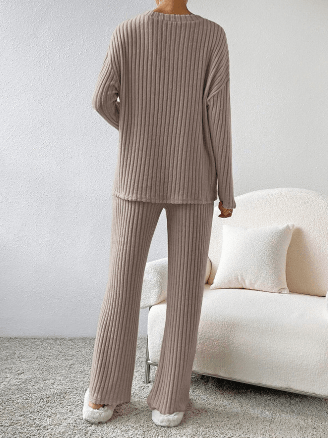 FENNA | COSY & COMFORTABLE TWO-PIECE SET