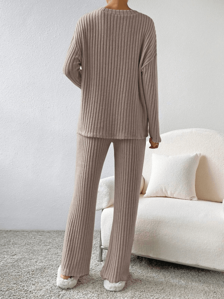FENNA | COSY & COMFORTABLE TWO-PIECE SET
